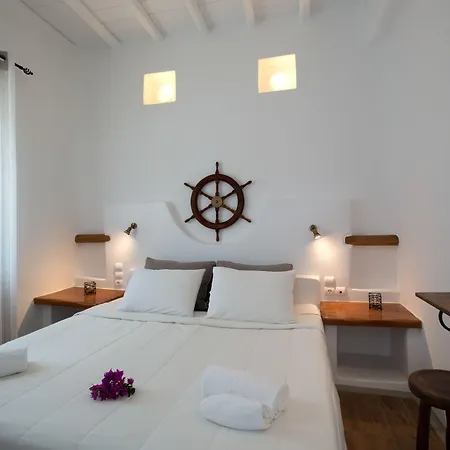 Mykonos Lolita, A Resort To Live