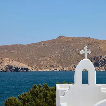 Mykonos Lolita, A Grecotel Resort to Live Hotel