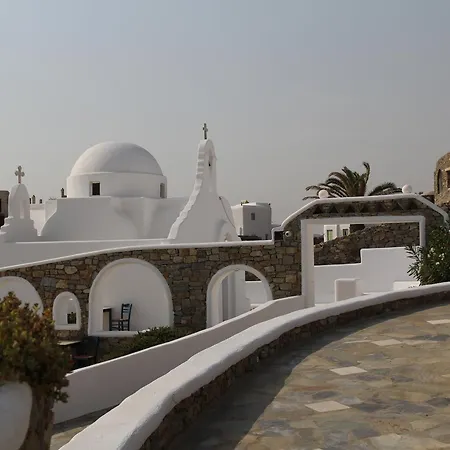 מלון Mykonos Lolita, A Resort To Live 4*