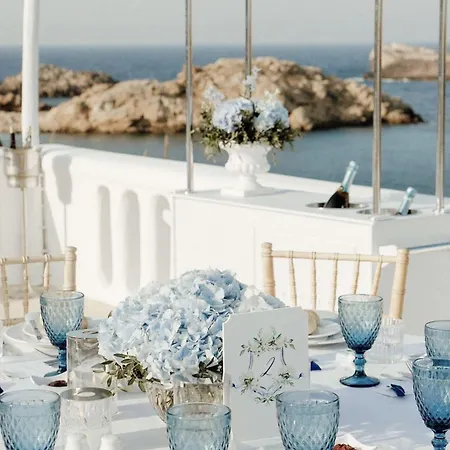 Mykonos Lolita, A Resort To Live