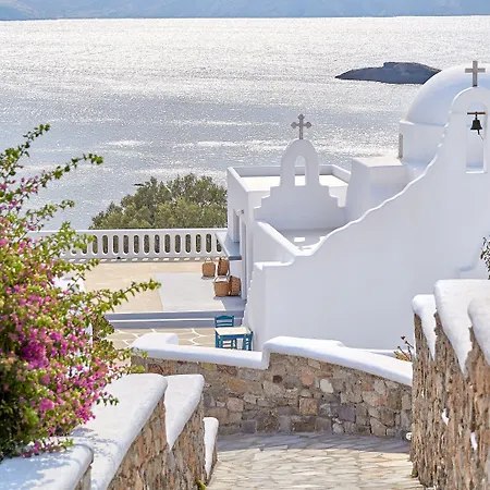 Mykonos Lolita, A Grecotel Resort to Live