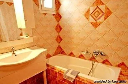 אתר נופש Mykonos Lolita, A Grecotel To Live Mykonos Town